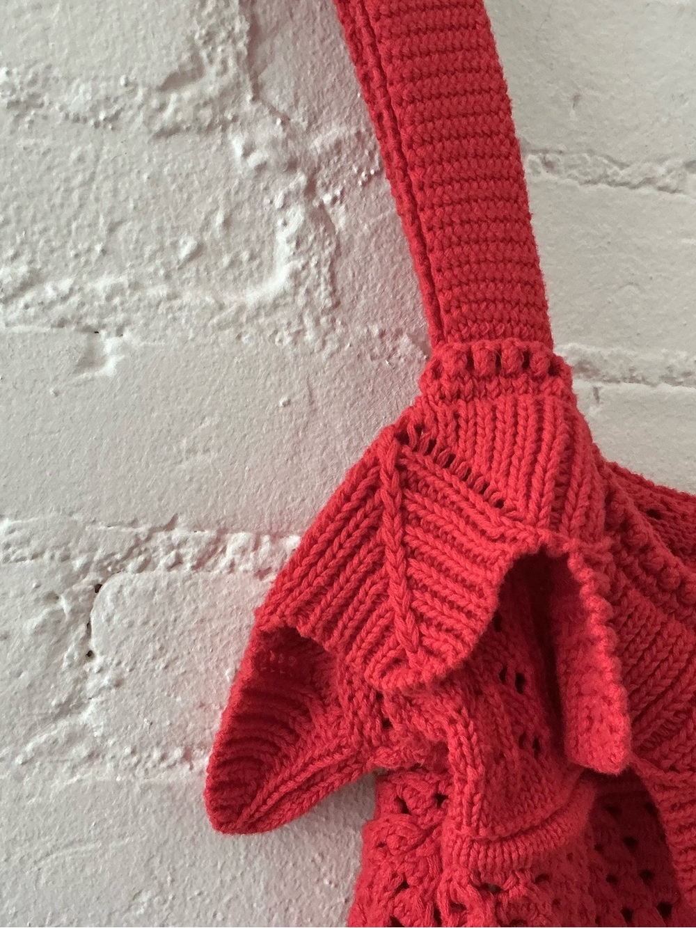 Blu Pepper Red Crochet Knit Cropped Top Cold Shoulder Ruffle Accent Boho Size M - Picture 3 of 12